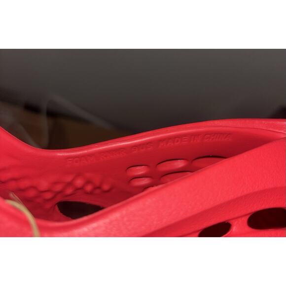 Men’s Size 9 Yeezy Foam Runner Vermillion RNNR Foamrunner - Picture 3 of 16